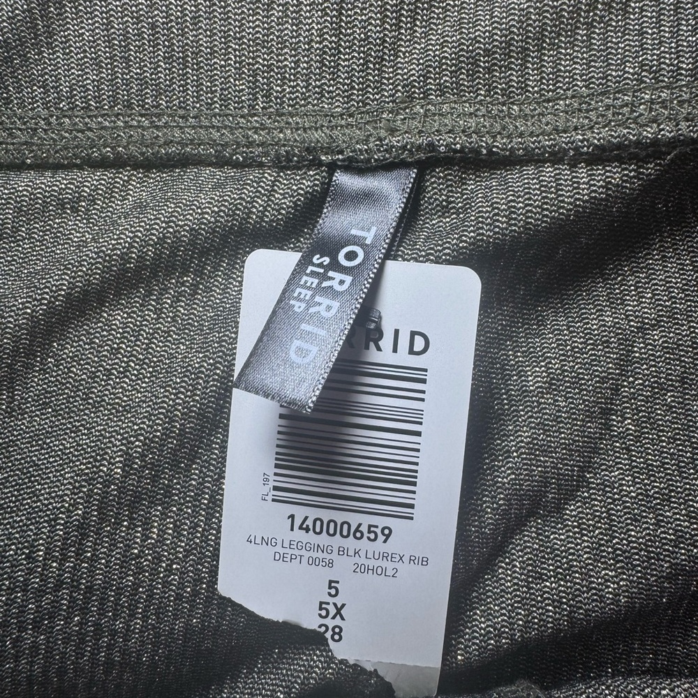 NWT Torrid Sleep Gold Sparkle Legging Black Lurex Ribbed Pants Size 5 26/28 5X - Picture 5 of 5